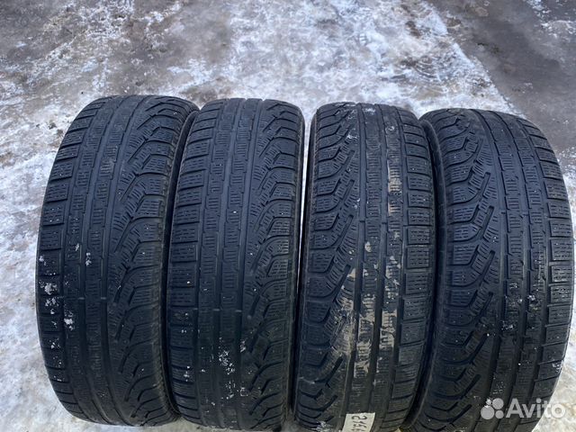 Pirelli Winter Sottozero 210 Serie II 215/60 R17 96H