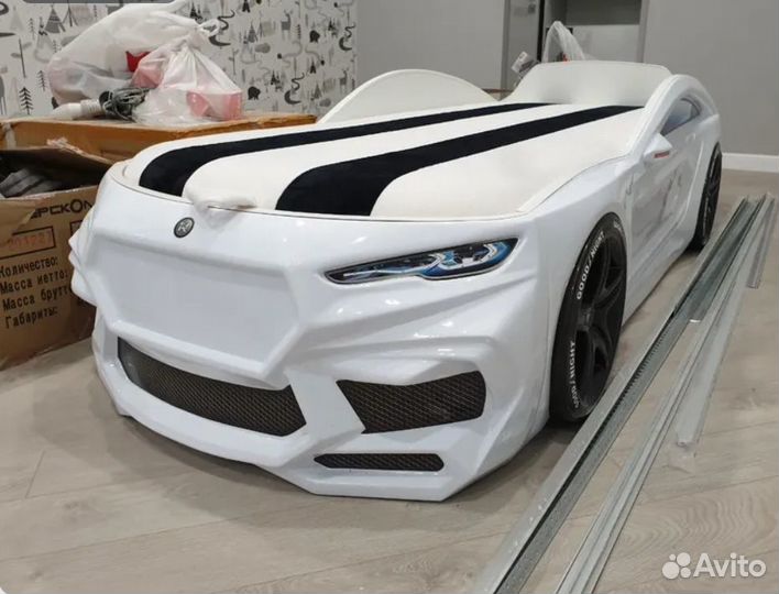 Кровать машина С матрасом и ящиком для белья