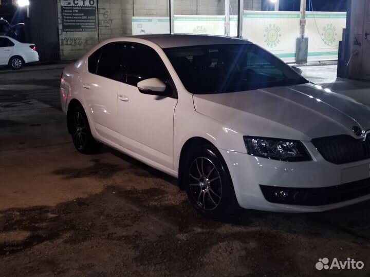 Skoda Octavia 1.6 AT, 2016, 395 000 км