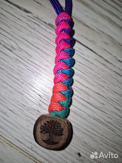 Брелок(темляк для ножа)