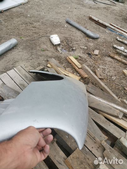 Крыло переднее правое w 210