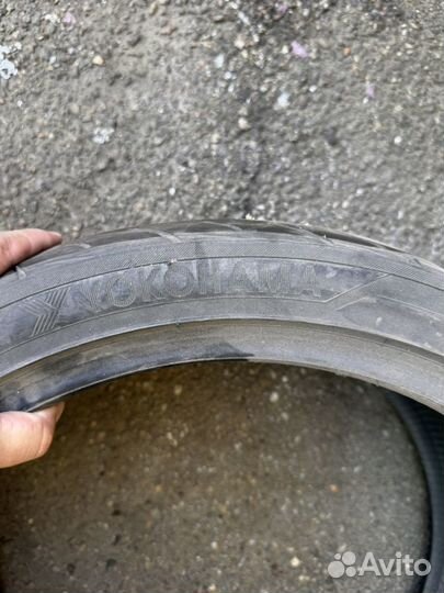 Yokohama 104ZR 255/35 R19