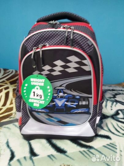 Рюкзак школьный для мальчика новый