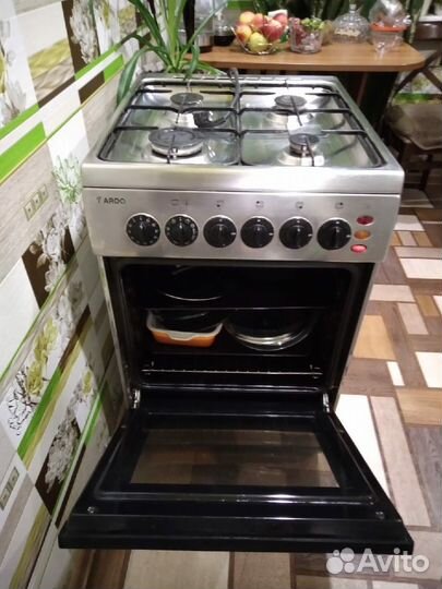 Газовая плита с электрической духовкой