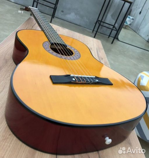 Лучшие классические гитары