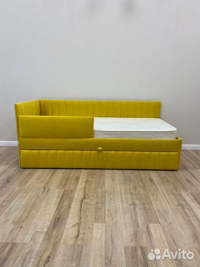 Детская / подростковая угловая мягкая кровать