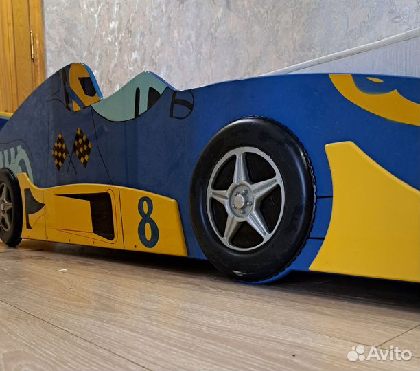 Детская кровать машина бу с матрасом