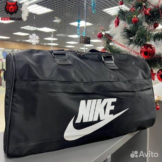 Спортивная сумка Nike