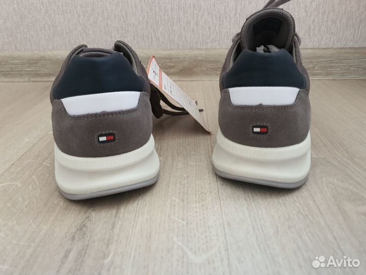 Кроссовки Tommy Hilfiger 42 eur