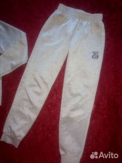 Спортивный мужской костюм44р