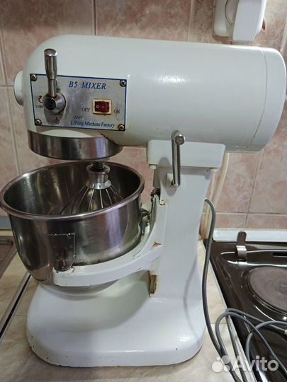 Миксер планетарный профессиональный