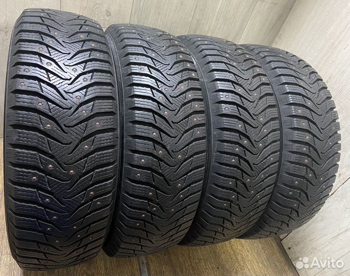 Kumho WinterCraft SUV Ice WS31 215/65 R17