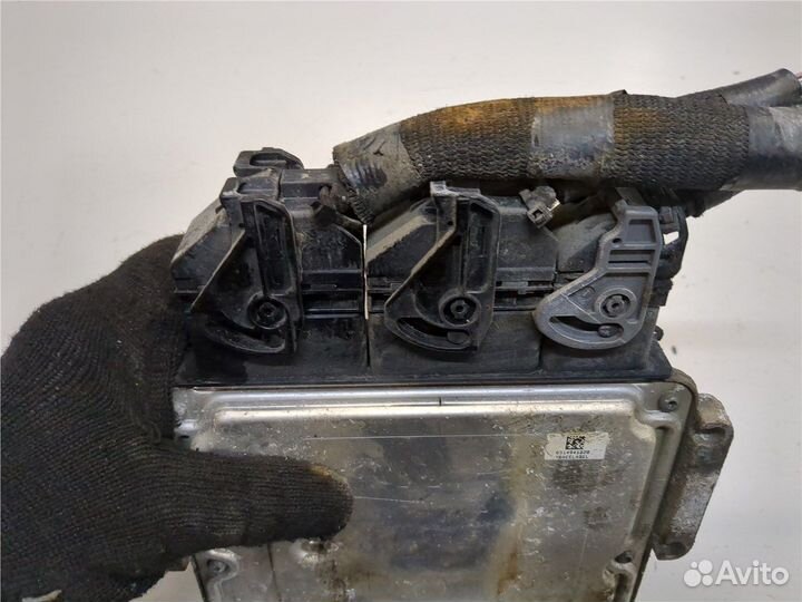 Блок управления двигателем Opel Movano 2010, 2010