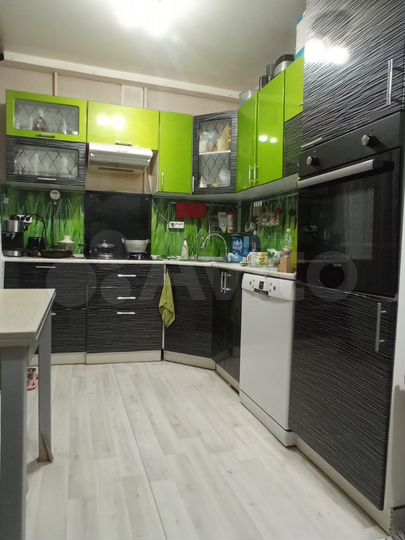 4-к. квартира, 62 м², 1/5 эт.