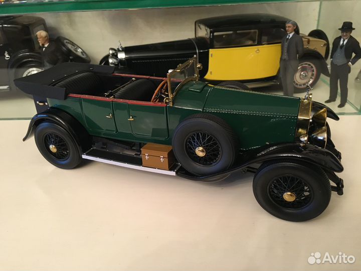 Модель автомобиля 1/18 Ролс Ройс