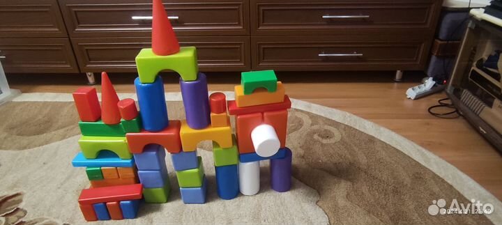 Развивающие игрушки для малышей пакетом