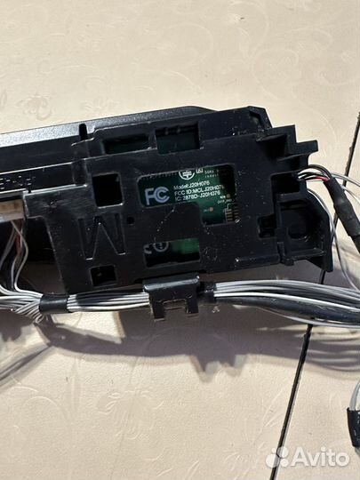 Блок питания 1-889-970-11