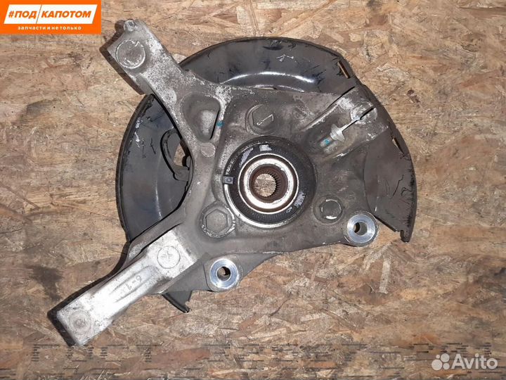 Кулак передний правый Chevrolet Cruze рест