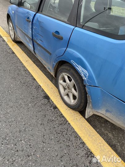 Ford Focus 1.6 МТ, 2006, битый, 240 000 км