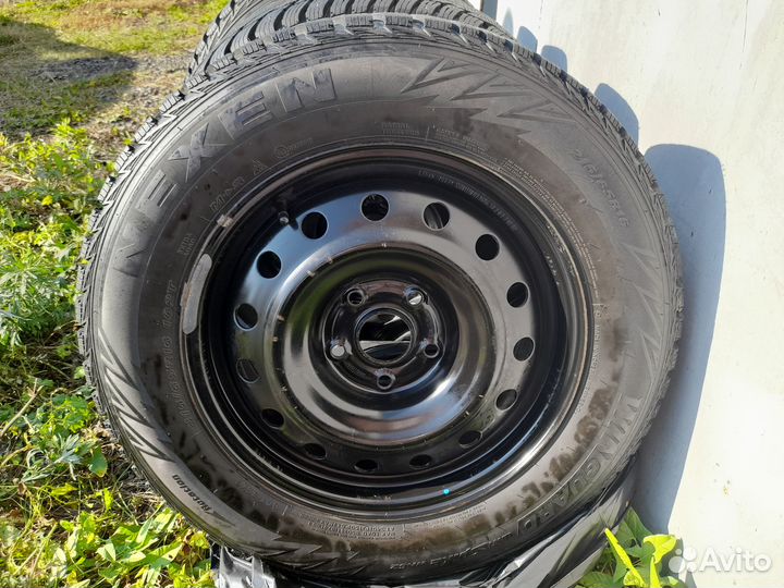 Nexen Winguard WinSpike WH62 215/65 R16 102T