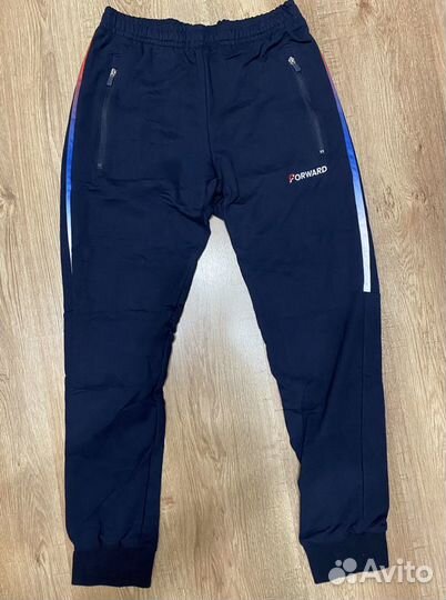 Костюм тренировочный женский