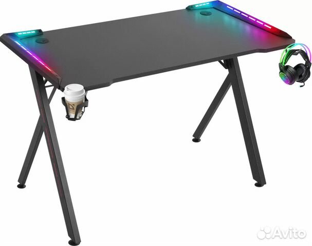 Стол игровой Defender Extreme RGB с подставкой под