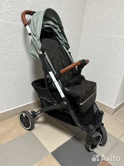 Прогулочная коляска capella astra