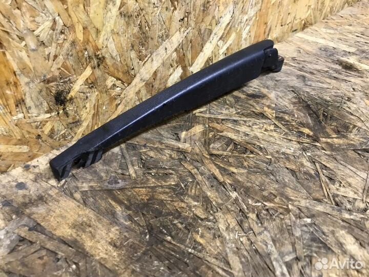 Поводок стеклоочистителя задний Citroen C4 хетчбек