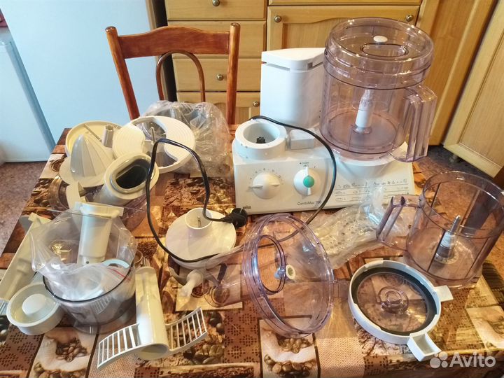 Кухонный комбайн Braun CombiMax 700