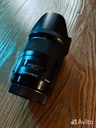 Объектив Sigma AF 35mm f/1.4 DG HSM ART Canon EF