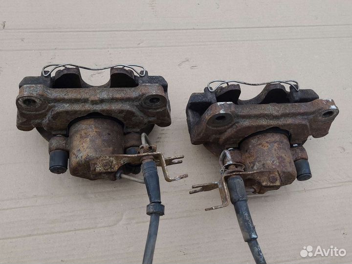 Суппорт тормозной передний Audi A4 8E B6 2000-2009