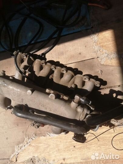 Впускной коллектор