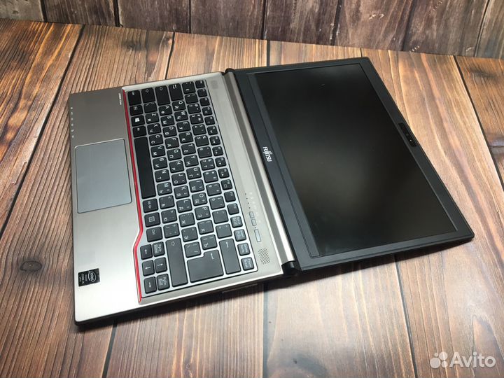 Fujitsu lifebook e734