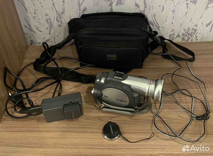 Видеокамера hitachi