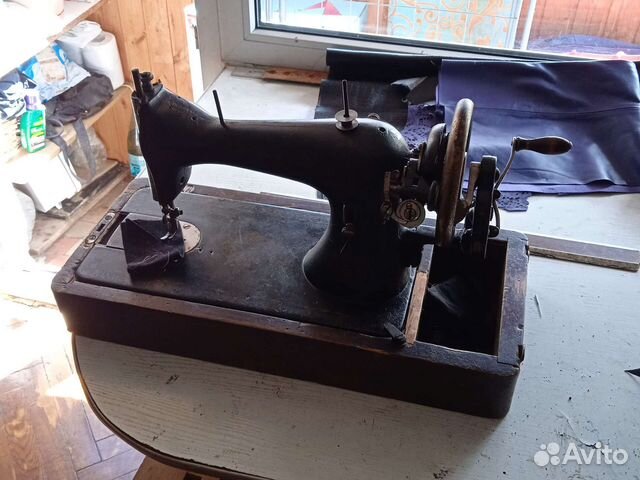 Швейная машина