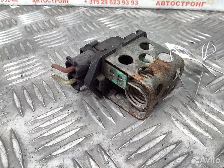 Блок реле Renault Scenic 2 рест. 2008 7700432632