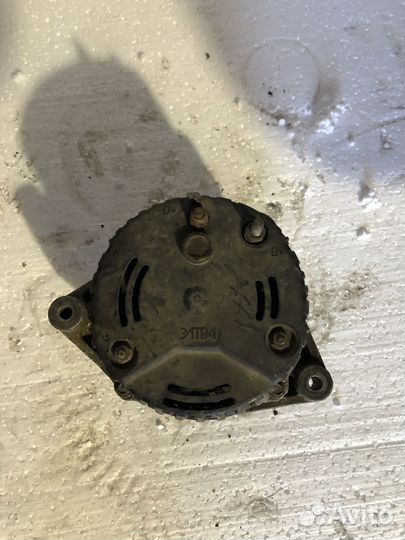 Генератор Mazda 3 2002-2010 LFB618300