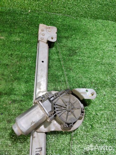 Стеклоподъемник передний правый Renault Logan