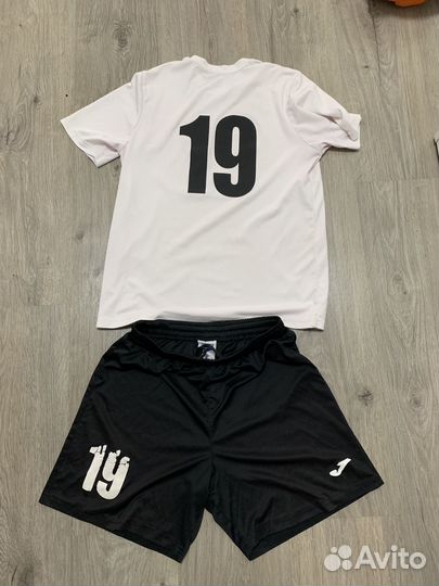 Футбольная форма joma
