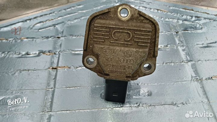 Датчик уровня масла 1j0907660c Ауди Фольксваген