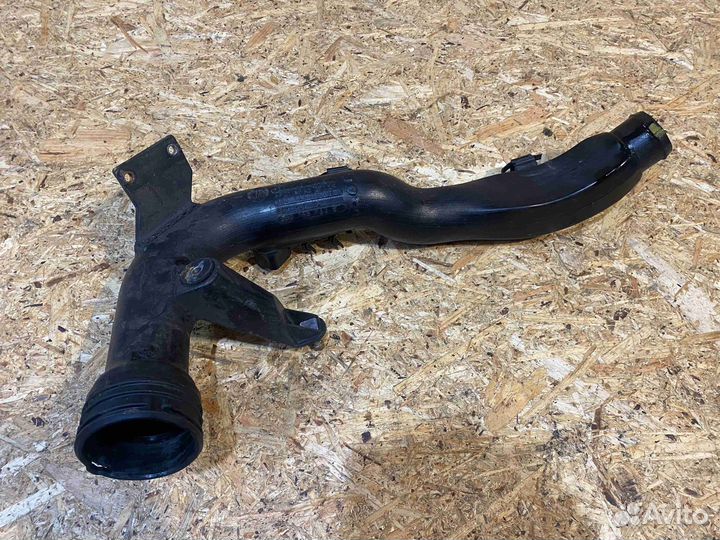Патрубок интеркулера Audi A4B6 (8E 2001-2004) 8E0