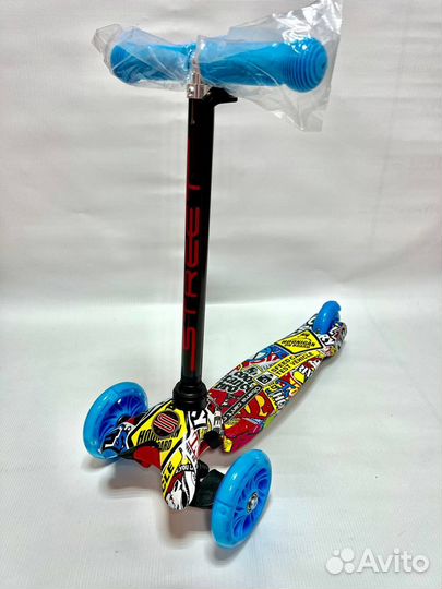 Самокат детский трехколесный новый