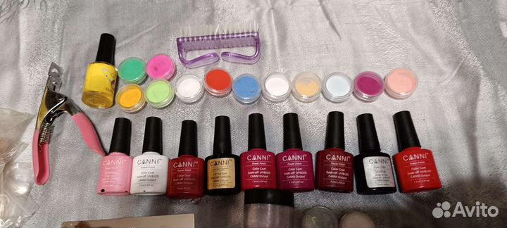 Лак для ногтей пакетом