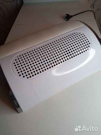 Вытяжка для маникюра