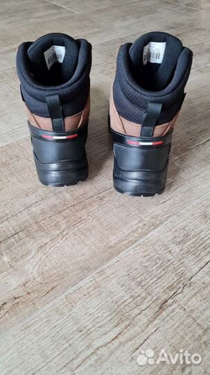Трекинговые ботинки