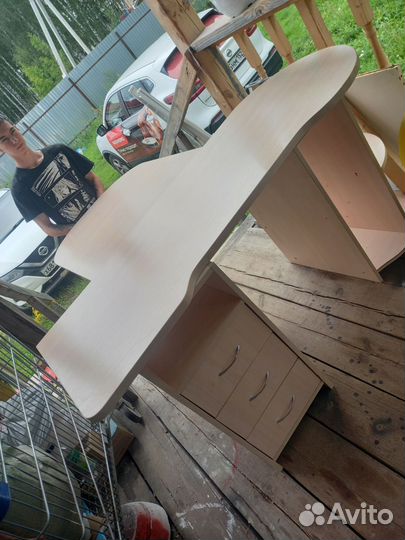 Стол руководителя с брифинг приставкой бу