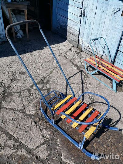 Двухсторонии санки