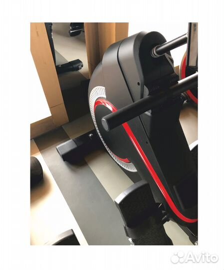 Гребной тренажер UG-R001