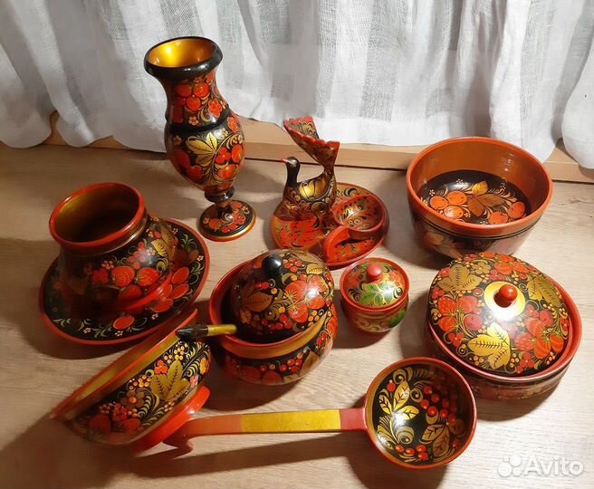 Комплект посуды из дерева с Хохломской росписью
