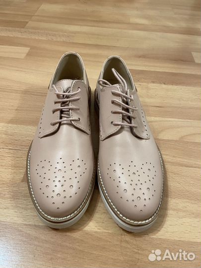 Полуботинки бежевые натуральная кожа 37